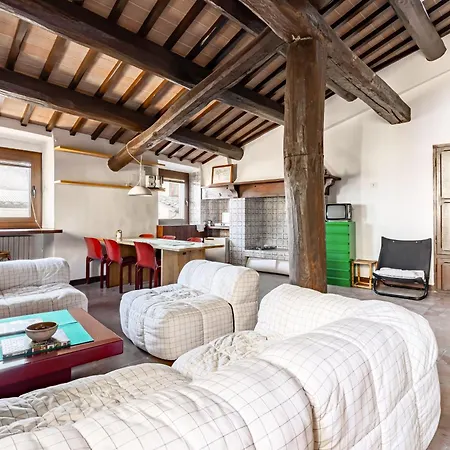 Historic With Rooftop Views