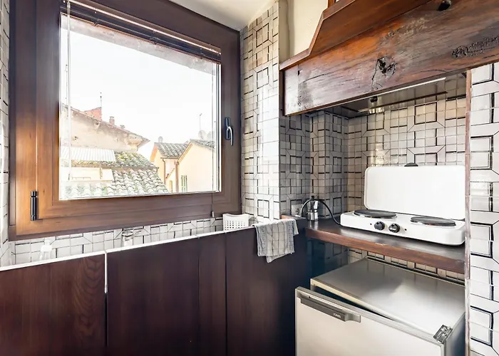 Appartement Guesthost - Historic With Rooftop Views